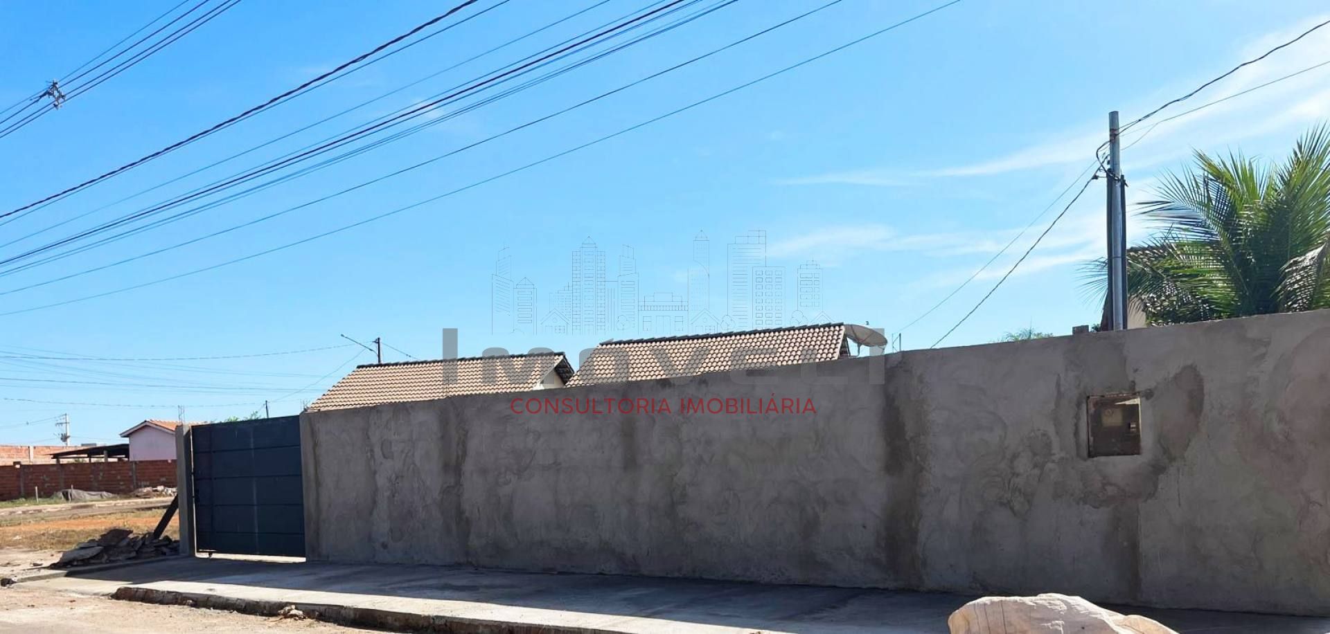 Ótima casa com 2 quartos à venda.