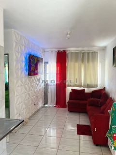 Ótima casa com 2 quartos à venda.