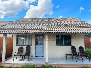 Ótima casa com 2 quartos à venda.