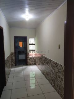 Ótima casa com 3 quartos proximo ao Comper da Alzira