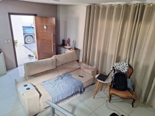 Belo sobrado com 3 quartos.