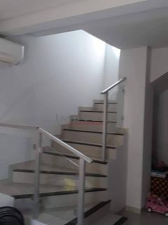 Belo sobrado com 3 quartos.