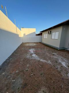 Bela casa com 3 quartos.