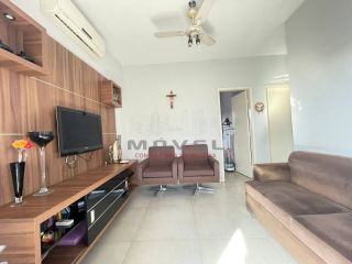 Linda casa com 2 quartos amplos.