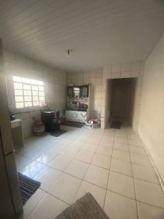 Ótima casa com 3 quartos.