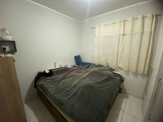 Ótima casa com 2 quartos.
