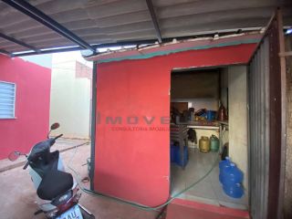 Ótima casa com 2 quartos.
