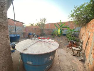 Ótima casa com 2 quartos.