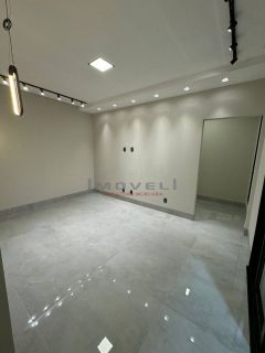 Belíssima Casa com 3 quartos.