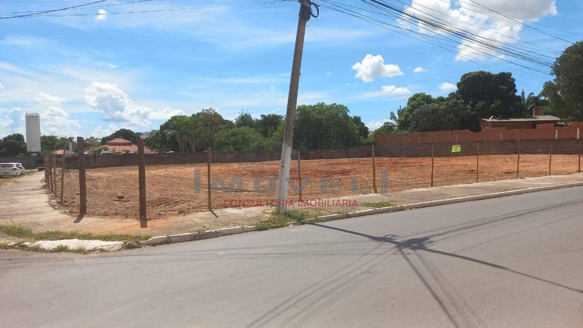 Ótimo terreno à venda no Bairro Jardim Aeroporto.