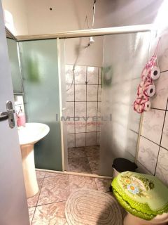 Ótima área comercial com sala comercial de frente pra Avenida Fillinto Müller e casa nos fundos.