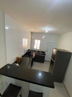 Linda casa com 2 quartos à venda !!!