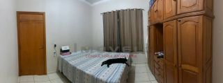 Bela casa com 2 quartos.