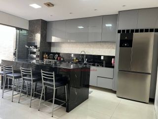Casa no Condomínio Esmeralda em Várzea Grande