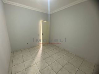 Casa Localizada a poucos metros da Av Alzira Santana