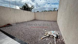 Casa com 3/4 sendo 1 suíte com Jardim de inverno