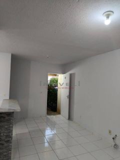 Casa com 2/4 no Condomínio Rubi em Vázrzea Grande