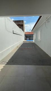 Casa com 3/4 sendo 1 suíte no jardim Paula 1