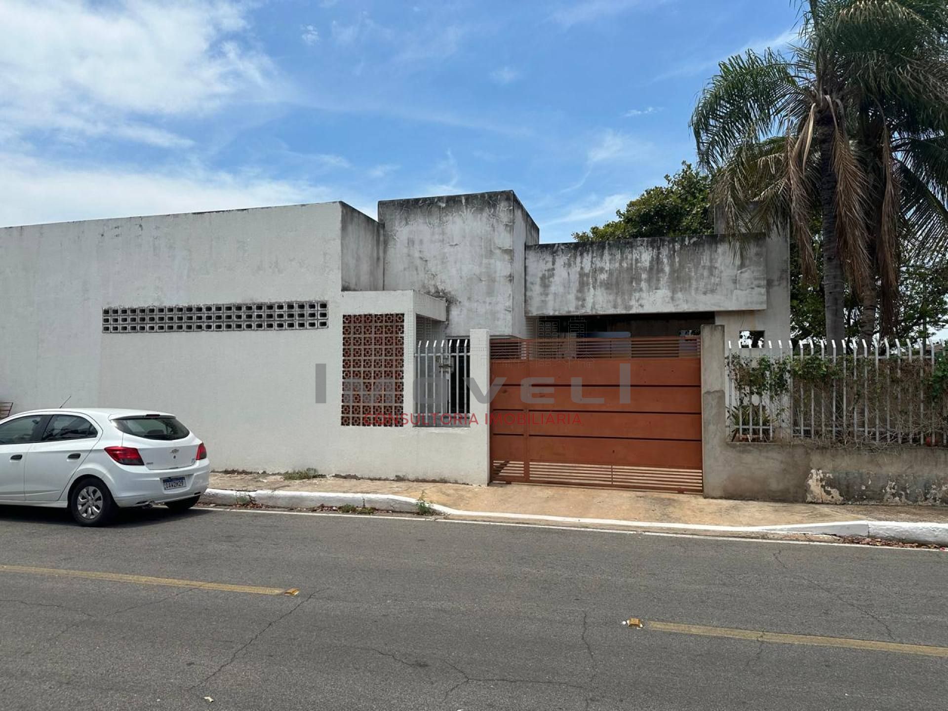 Casa com 3 quartos sendo 1 suíte com closet em Várzea Grande