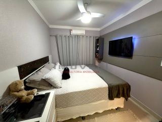 Casa com 3/4 no Condomínio Rubi - Porteira Fechada