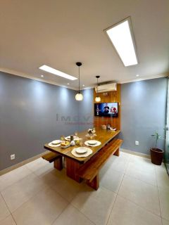 Casa com 3/4 no Condomínio Rubi - Porteira Fechada