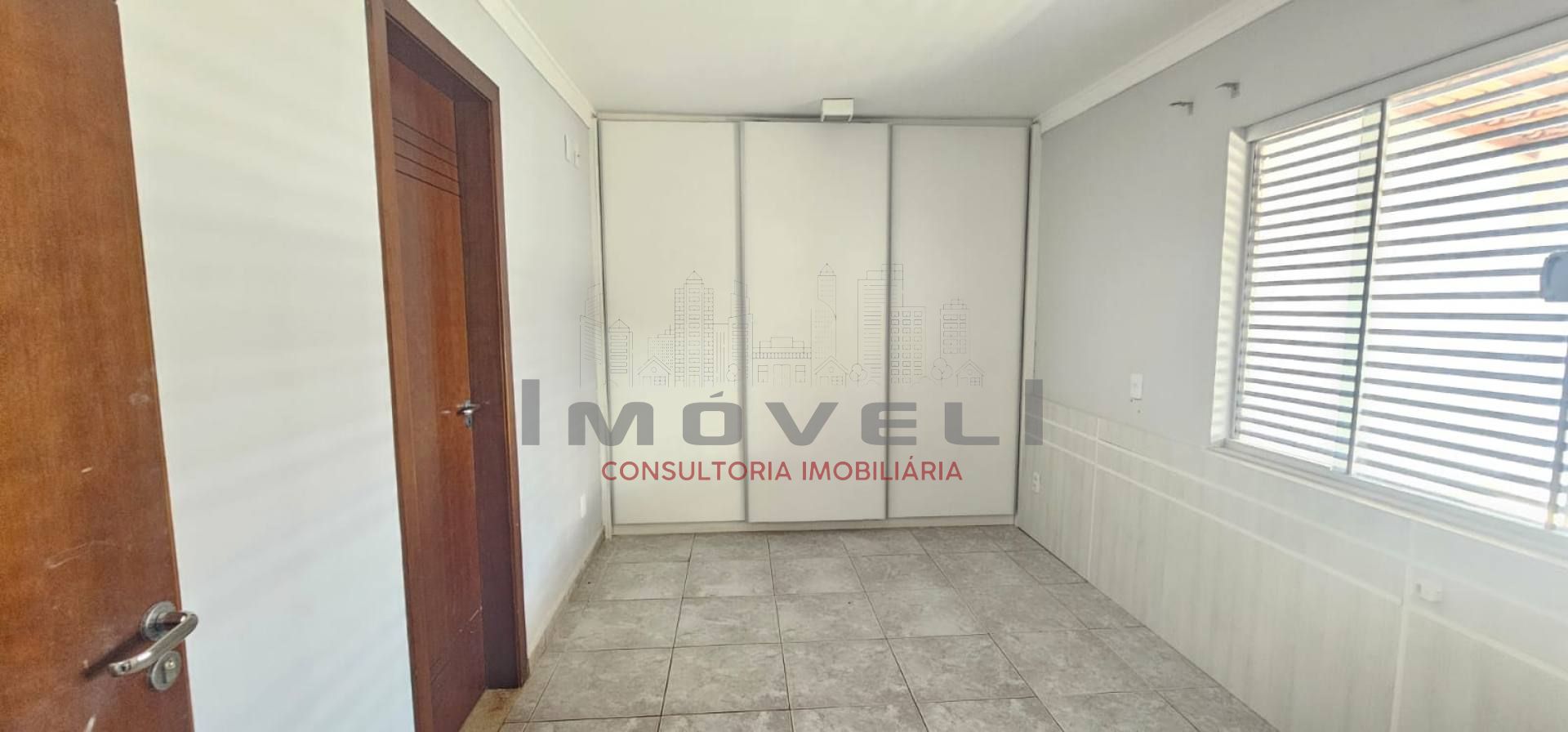 Excelente casa no Bairro Canelas