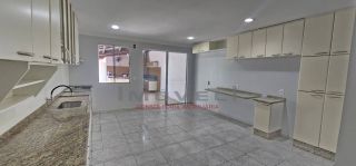 Excelente casa no Bairro Canelas