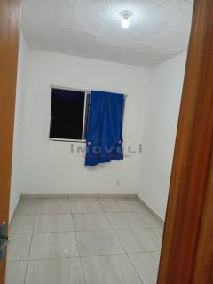 Casa Com 2/4 e Área de Serviço Coberta