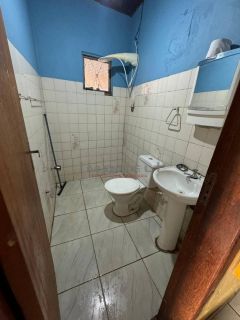 Casa Para Vender com 3 quartos no bairro Figueirinha em Várzea Grande