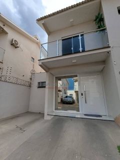 Casa Mobiliada com 4 Suites e Piscina no Condomínio Pampulha/Vg