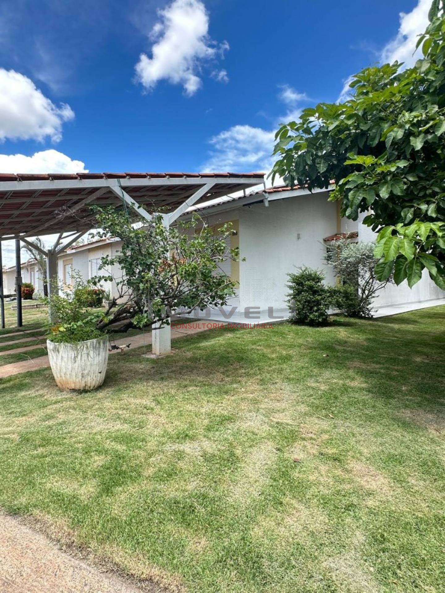 Casa Espaçosa c/ Móveis Planejados no Cond. Terra Nova