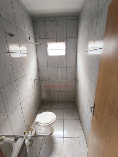 Casa com 2/4 no bairro Nova Fronteira- Várzea grande