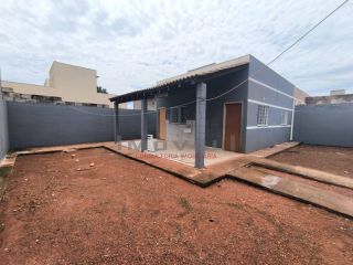 Casa com 2/4 no bairro Nova Fronteira- Várzea grande