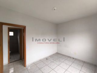 Casa com 2/4 no bairro Nova Fronteira- Várzea grande
