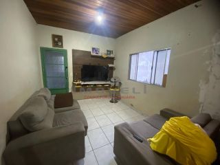 Casa com 2/4 no bairro Marajoara em Várzea Grande