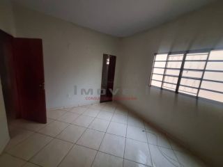 Casa com 4/4 sendo 1 Suíte No Jardim Eldorado