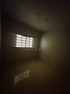 Casa com 4/4 sendo 1 Suíte No Jardim Eldorado