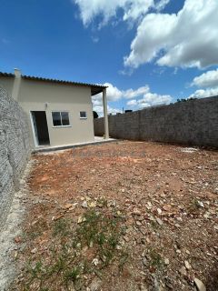 Casa Para Vender com 02 quartos 01 suítes no bairro Nova Fronteira em Várzea Grande