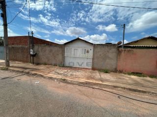 CASA USADA COM 2 QUARTOS PRONTA PARA FINANCIAR OPORTUNIDADE