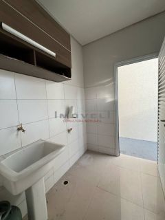 Casa no Residencial Villaggio Ilda Rissato com 3/4 sendo 1 suíte no bairro 23 de setembro