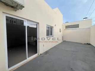 Casa no Residencial Villaggio Ilda Rissato com 3/4 sendo 1 suíte no bairro 23 de setembro