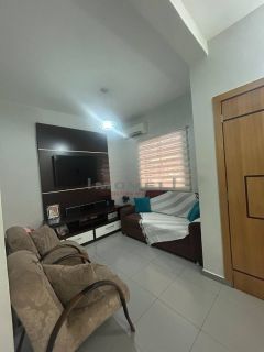 Sobrado a venda no Condomínio Canachuê