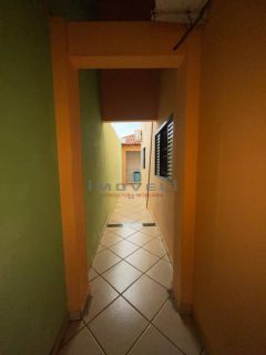 Vende-se Casa com 3/4 e barracão no Bairro Jardim Novo Horizonte em Várzea Grande