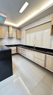 Casa com 3 Suítes, Piscina e Varanda Gourmet a Poucos Minutos do Centro de Várzea Grande