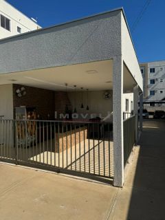 Apartamento térreo com Garden, no Chapada das Violetas