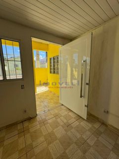 Casa com 2/4 no Bairro Unipark em Várzea Grande/Mt