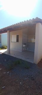 Casa Para Alugar com 2 quartos no bairro Novo Mundo em Várzea Grande