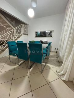 Sobrado  mobiliado para locação  no Condomínio Residencial Santa Rosa!