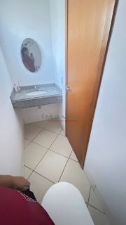 Sobrado para locação  no Condomínio Residencial Santa Rosa!