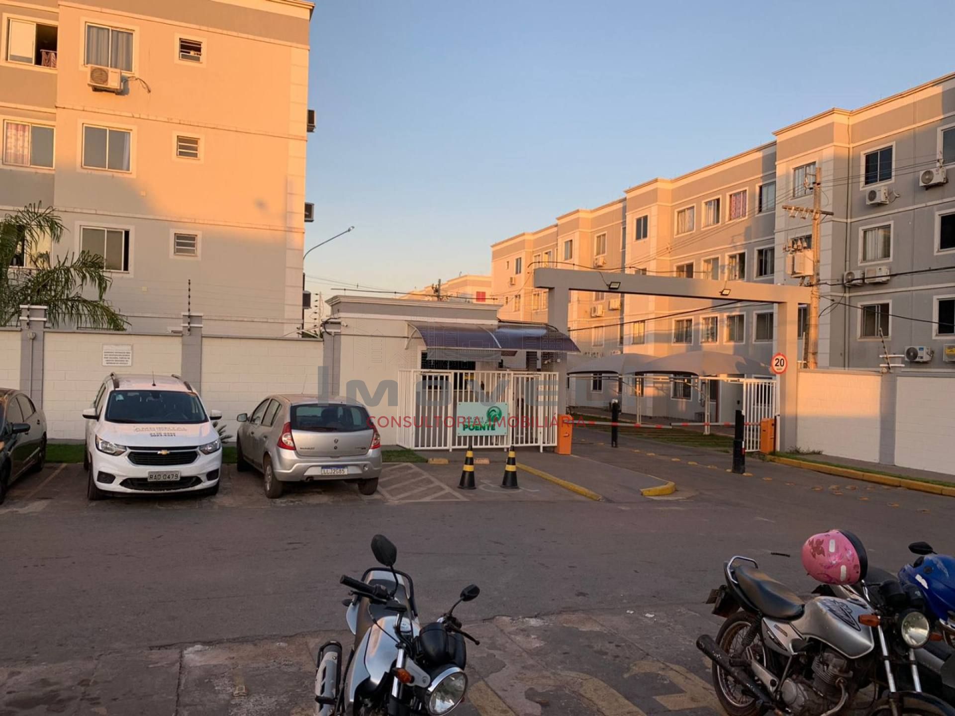 Apartamento Reformado Localizado a poucos metros do Pronto Socorro